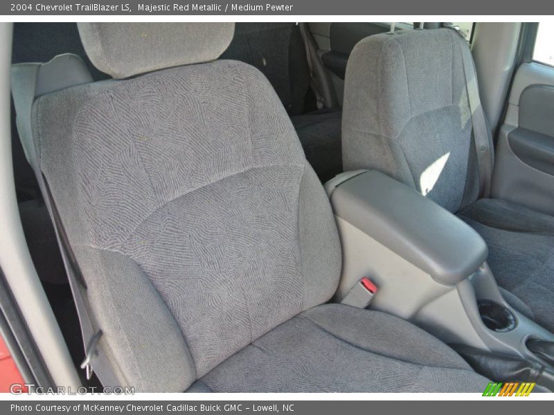 Majestic Red Metallic / Medium Pewter 2004 Chevrolet TrailBlazer LS