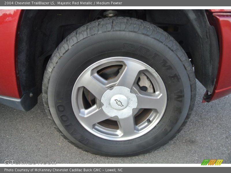 Majestic Red Metallic / Medium Pewter 2004 Chevrolet TrailBlazer LS