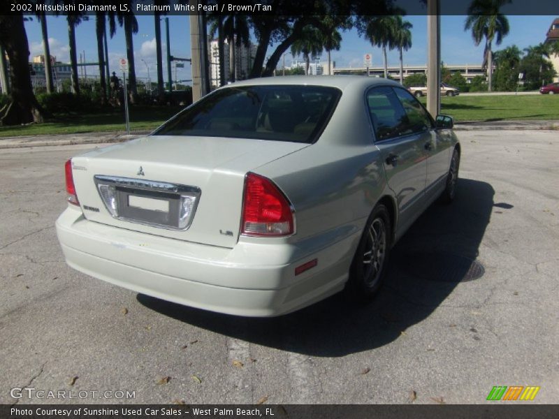 Platinum White Pearl / Brown/Tan 2002 Mitsubishi Diamante LS