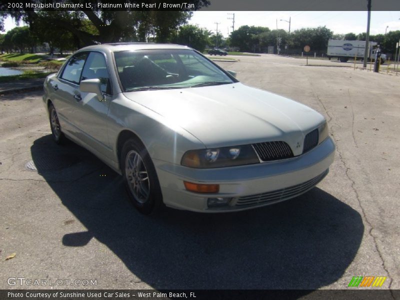 Platinum White Pearl / Brown/Tan 2002 Mitsubishi Diamante LS