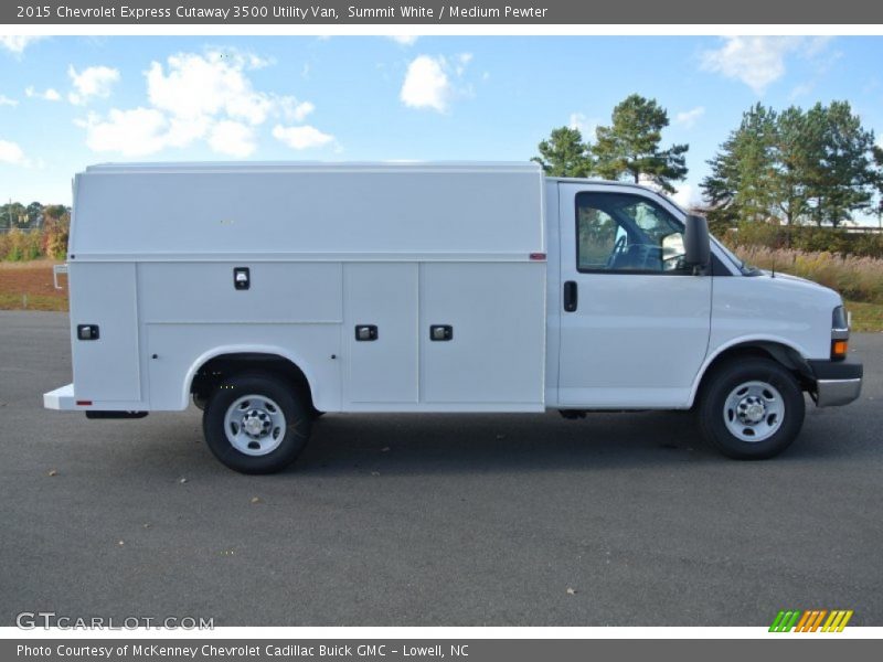 Summit White / Medium Pewter 2015 Chevrolet Express Cutaway 3500 Utility Van