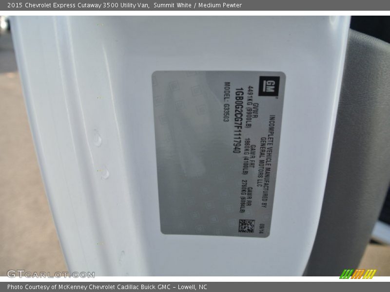 Summit White / Medium Pewter 2015 Chevrolet Express Cutaway 3500 Utility Van