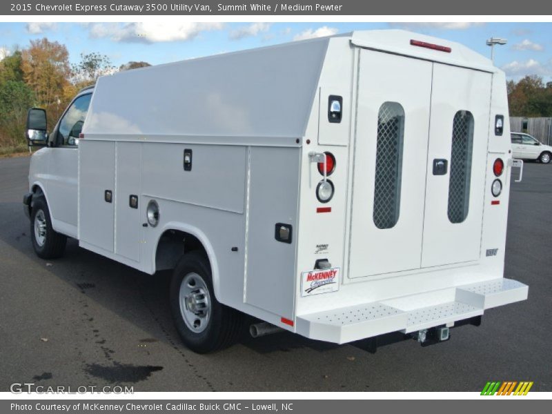 Summit White / Medium Pewter 2015 Chevrolet Express Cutaway 3500 Utility Van