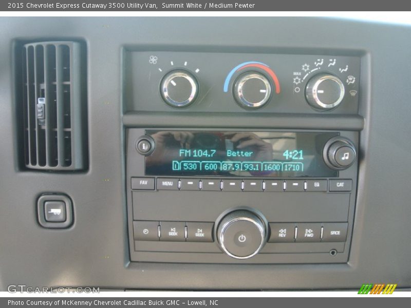 Controls of 2015 Express Cutaway 3500 Utility Van