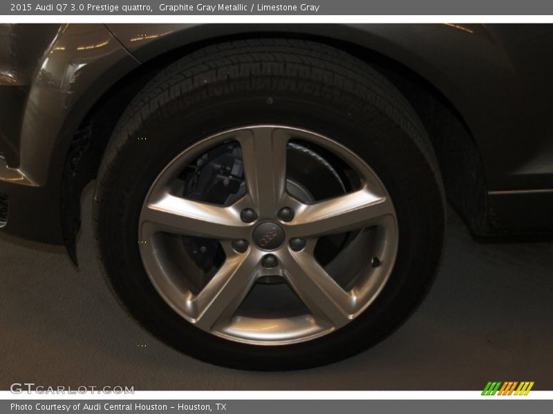 Graphite Gray Metallic / Limestone Gray 2015 Audi Q7 3.0 Prestige quattro