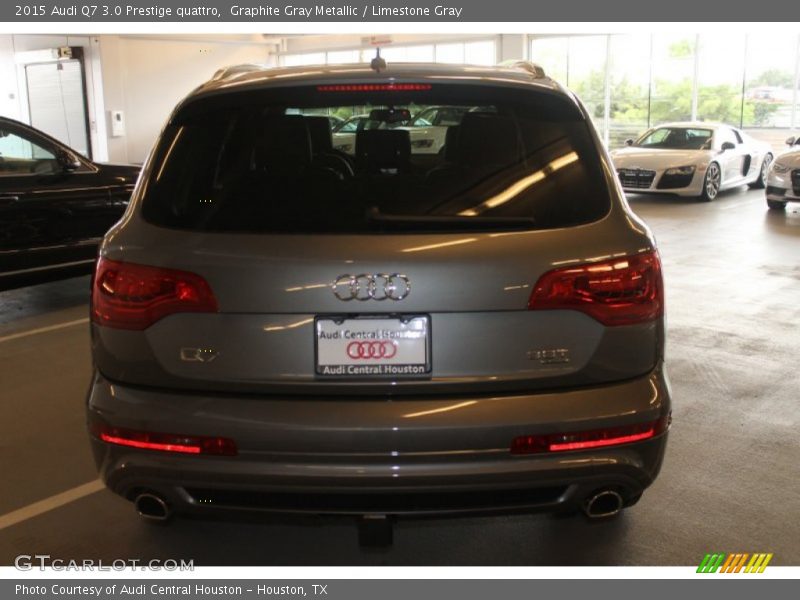 Graphite Gray Metallic / Limestone Gray 2015 Audi Q7 3.0 Prestige quattro