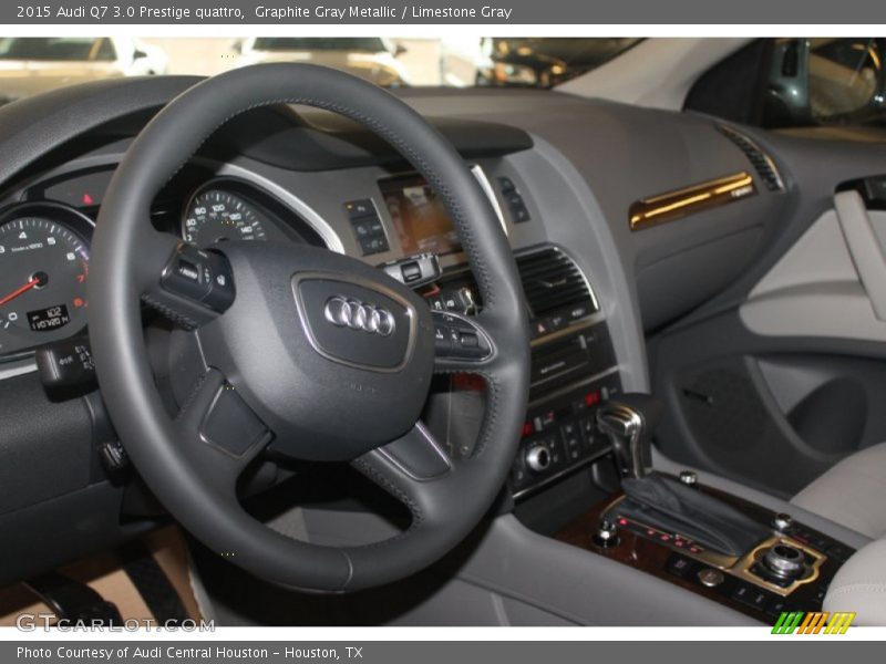Graphite Gray Metallic / Limestone Gray 2015 Audi Q7 3.0 Prestige quattro