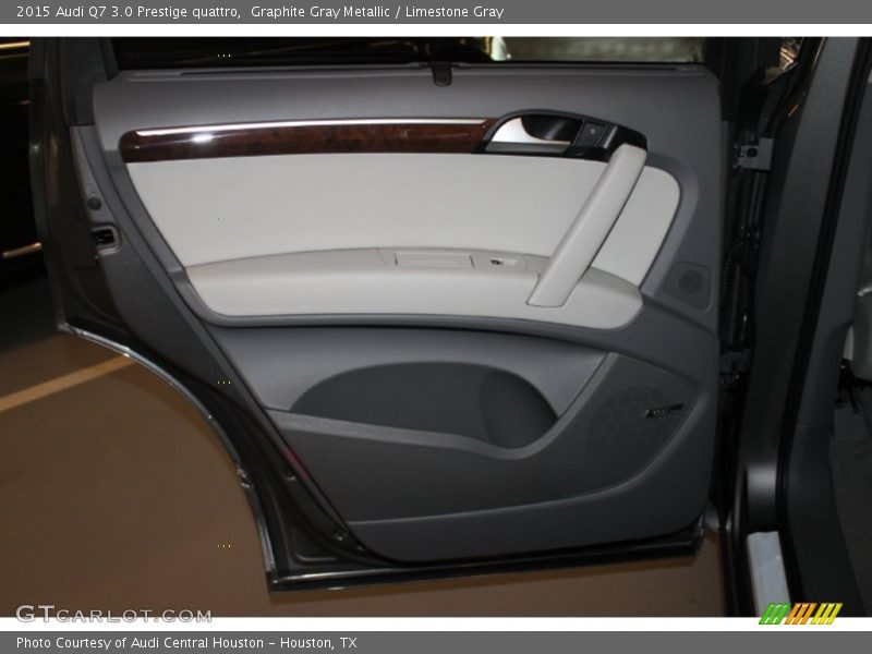 Graphite Gray Metallic / Limestone Gray 2015 Audi Q7 3.0 Prestige quattro