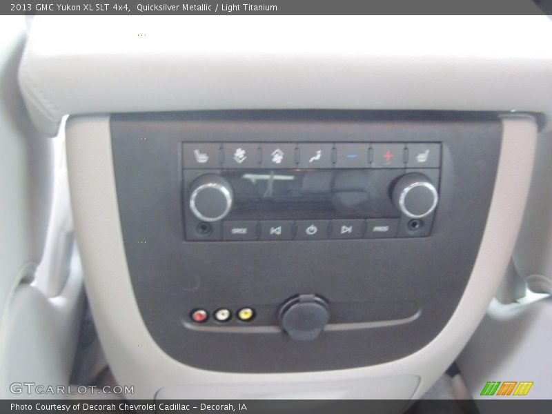 Quicksilver Metallic / Light Titanium 2013 GMC Yukon XL SLT 4x4