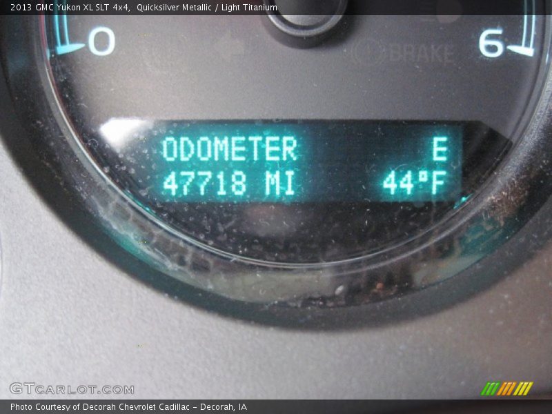 Quicksilver Metallic / Light Titanium 2013 GMC Yukon XL SLT 4x4