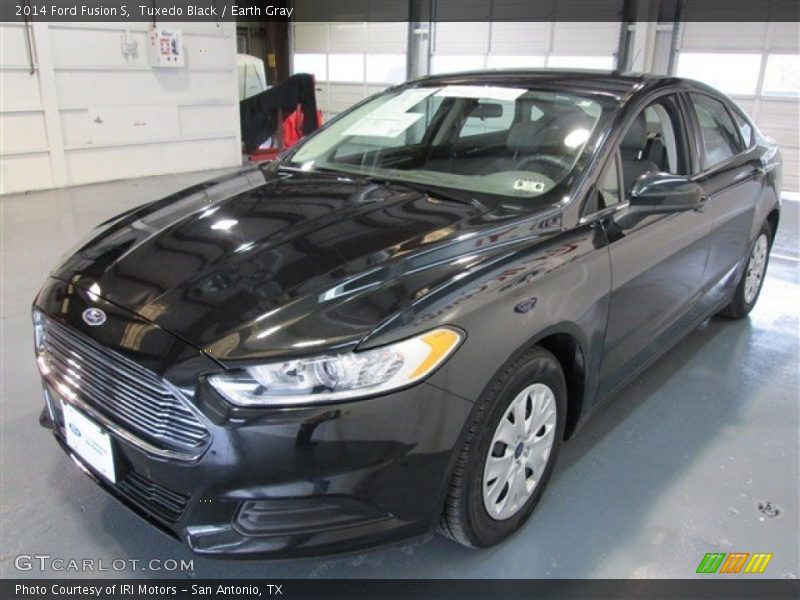 Tuxedo Black / Earth Gray 2014 Ford Fusion S