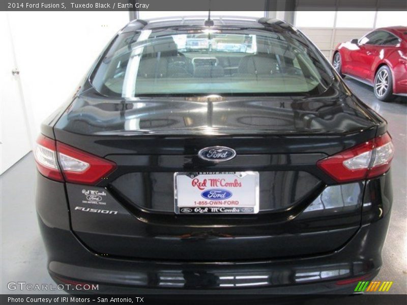 Tuxedo Black / Earth Gray 2014 Ford Fusion S