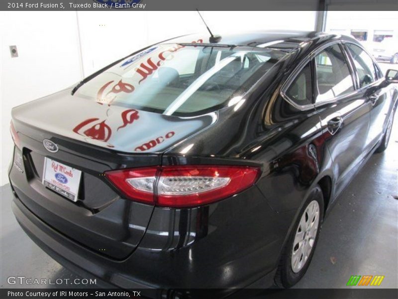 Tuxedo Black / Earth Gray 2014 Ford Fusion S
