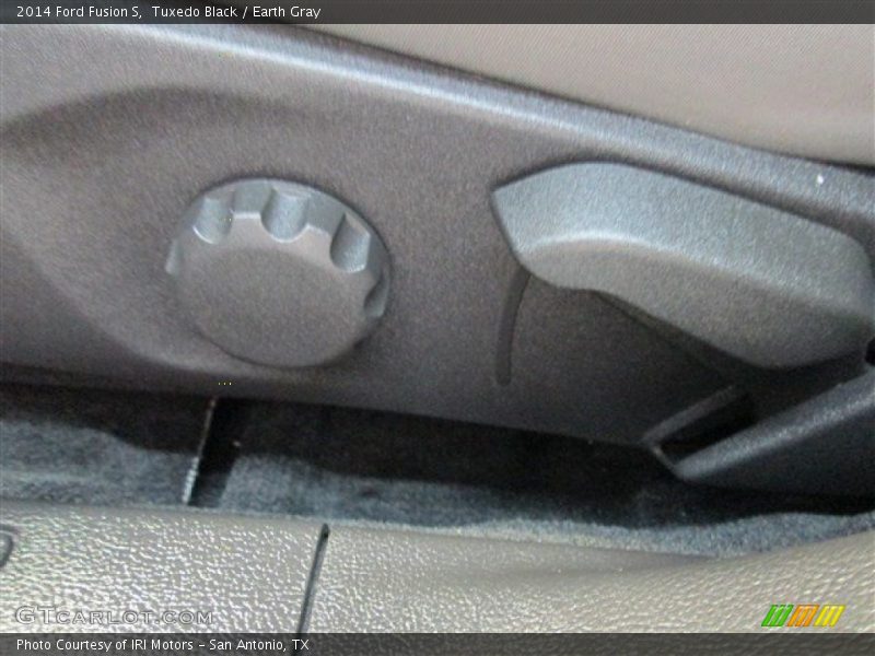 Tuxedo Black / Earth Gray 2014 Ford Fusion S