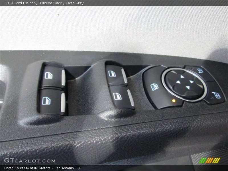 Tuxedo Black / Earth Gray 2014 Ford Fusion S