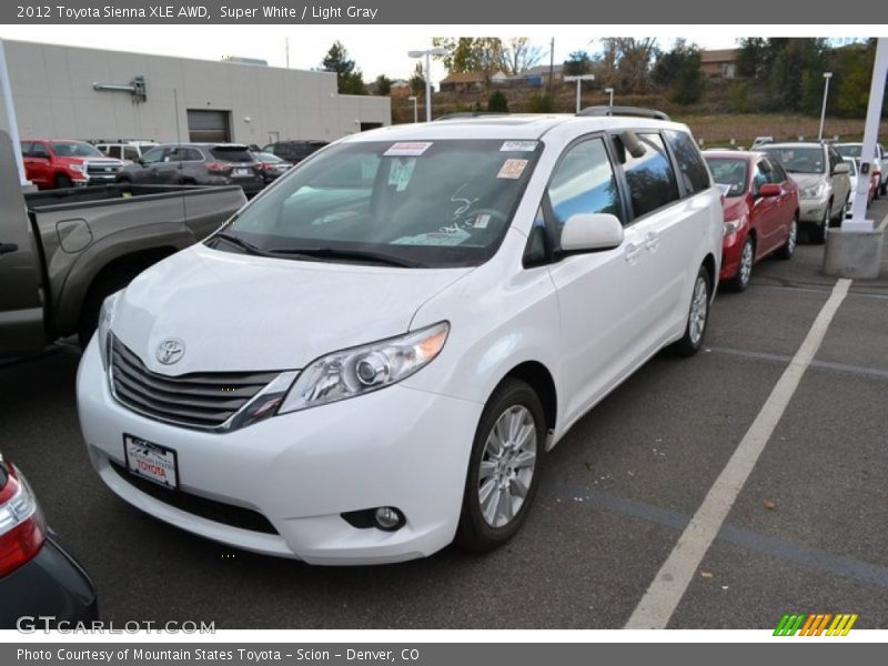 Super White / Light Gray 2012 Toyota Sienna XLE AWD