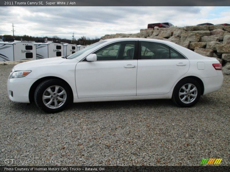 Super White / Ash 2011 Toyota Camry SE