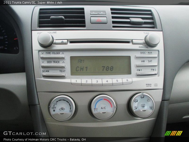 Super White / Ash 2011 Toyota Camry SE