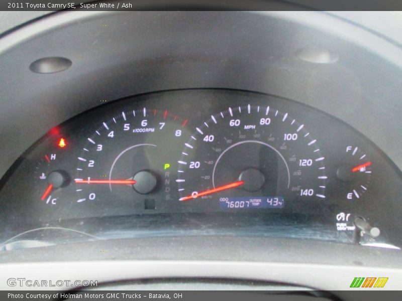 Super White / Ash 2011 Toyota Camry SE