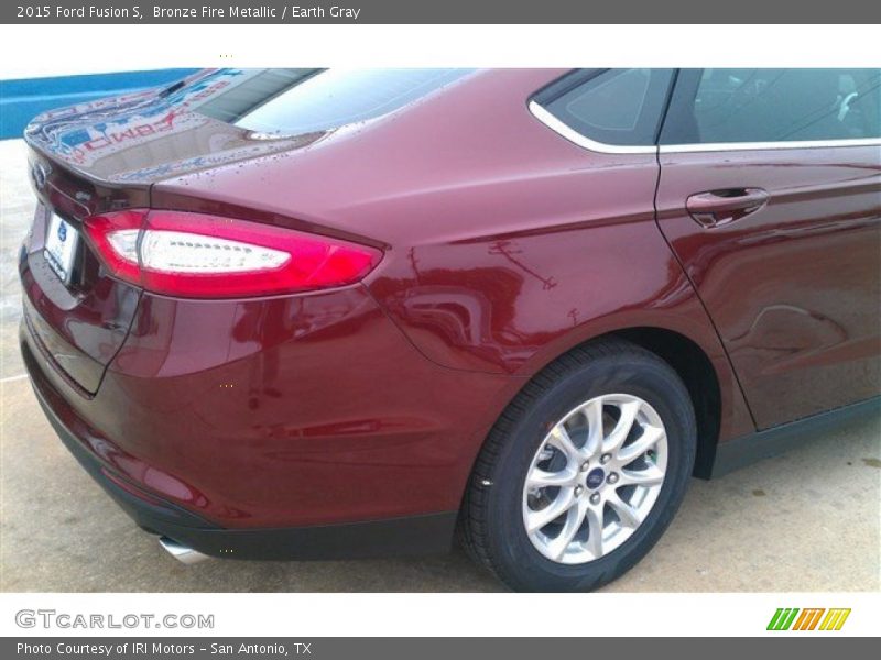 Bronze Fire Metallic / Earth Gray 2015 Ford Fusion S