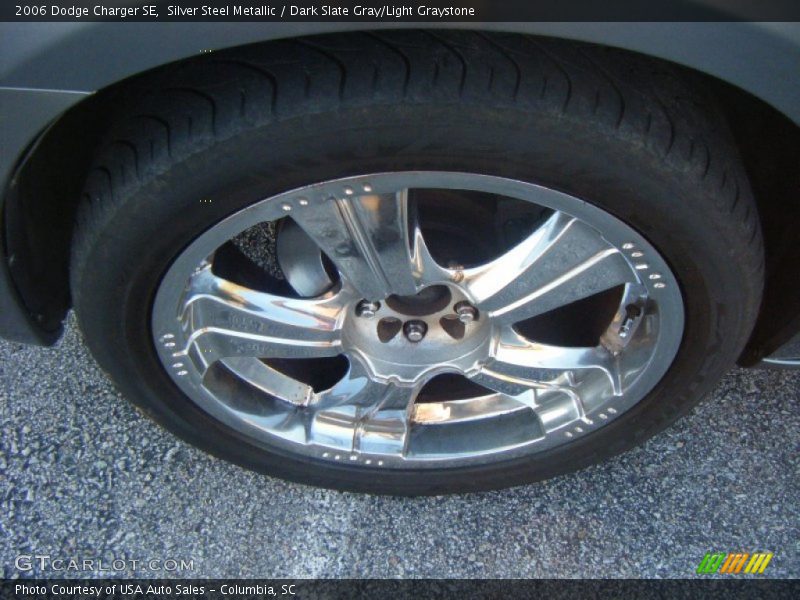 Silver Steel Metallic / Dark Slate Gray/Light Graystone 2006 Dodge Charger SE