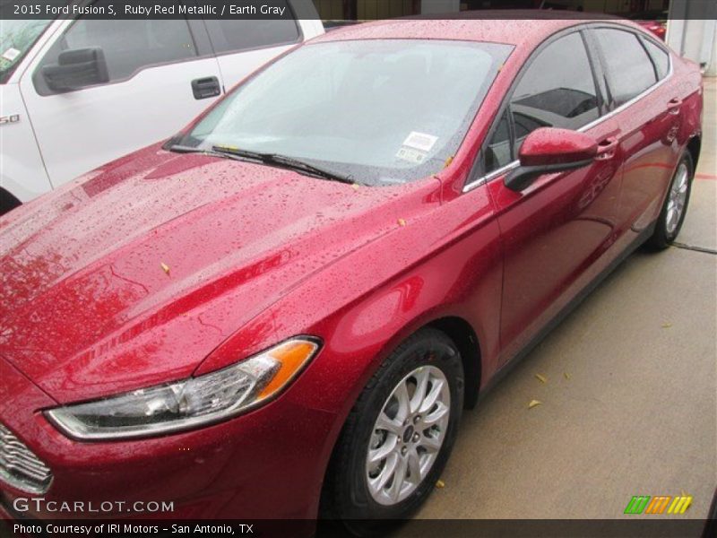 Ruby Red Metallic / Earth Gray 2015 Ford Fusion S