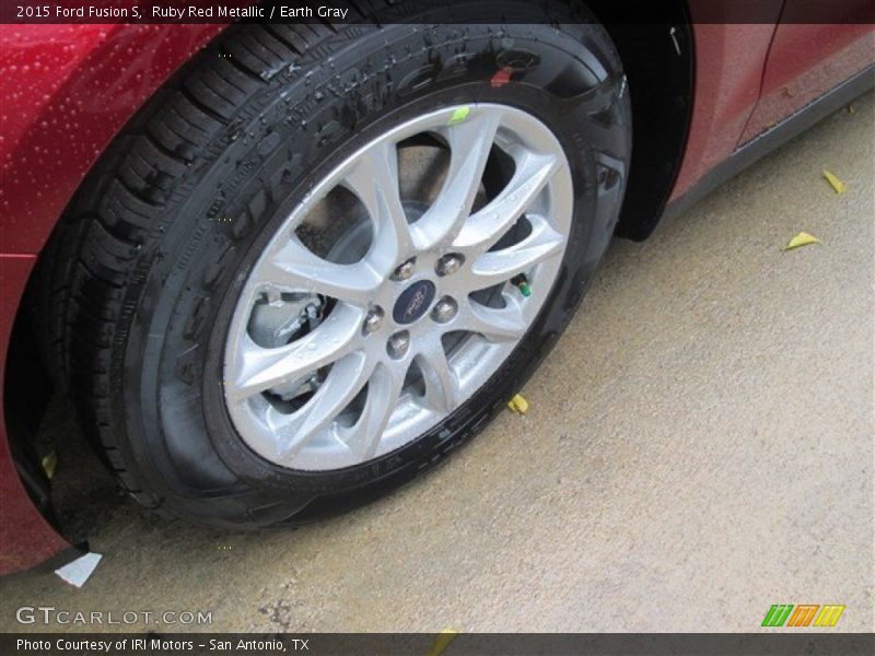 Ruby Red Metallic / Earth Gray 2015 Ford Fusion S