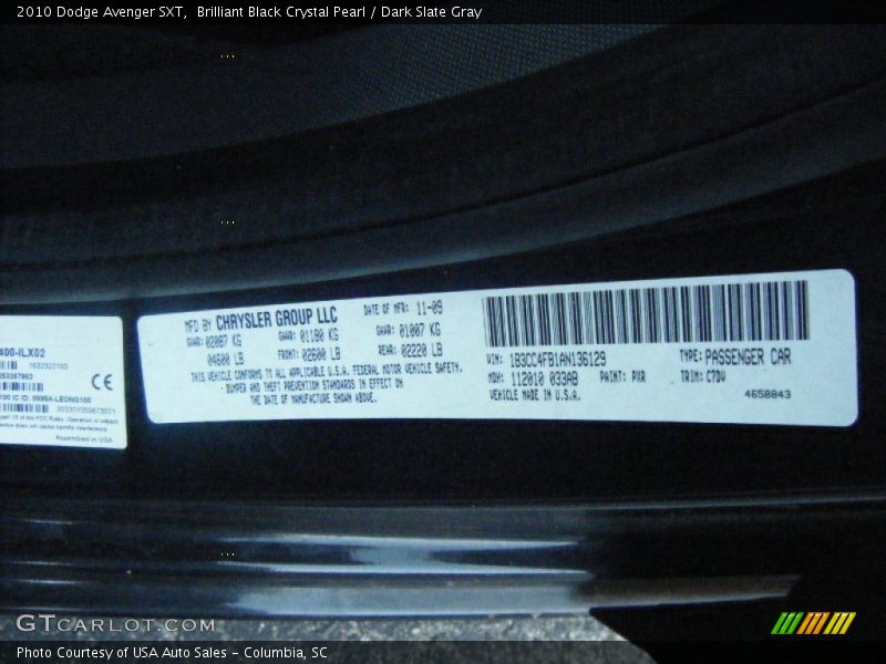 Brilliant Black Crystal Pearl / Dark Slate Gray 2010 Dodge Avenger SXT