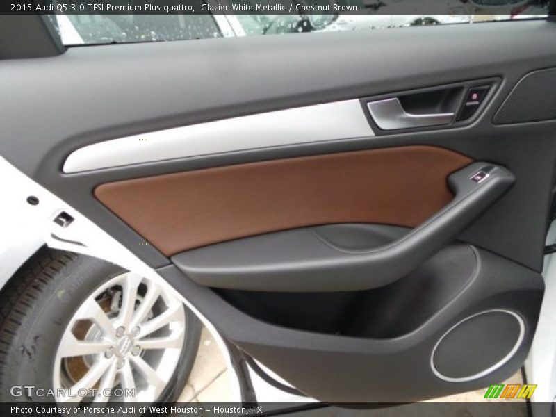Door Panel of 2015 Q5 3.0 TFSI Premium Plus quattro
