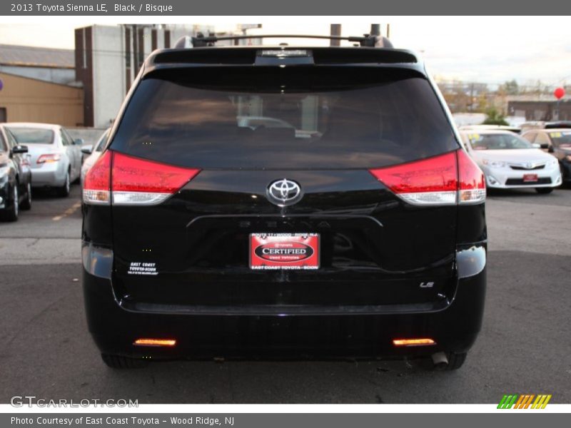 Black / Bisque 2013 Toyota Sienna LE