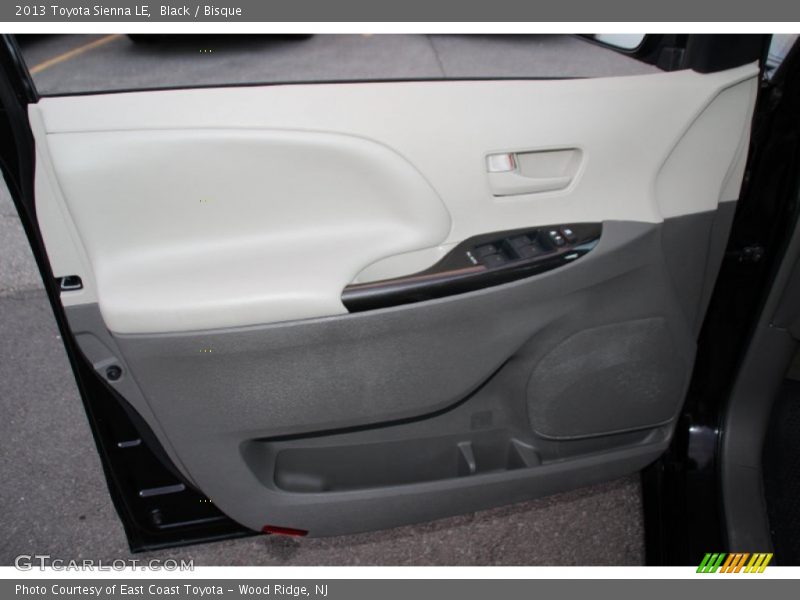 Black / Bisque 2013 Toyota Sienna LE