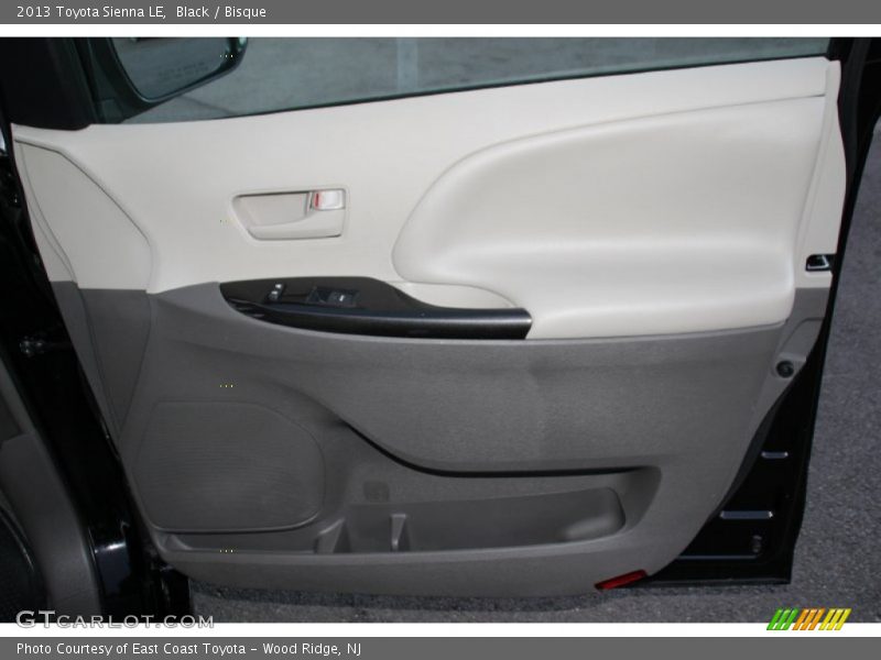 Black / Bisque 2013 Toyota Sienna LE