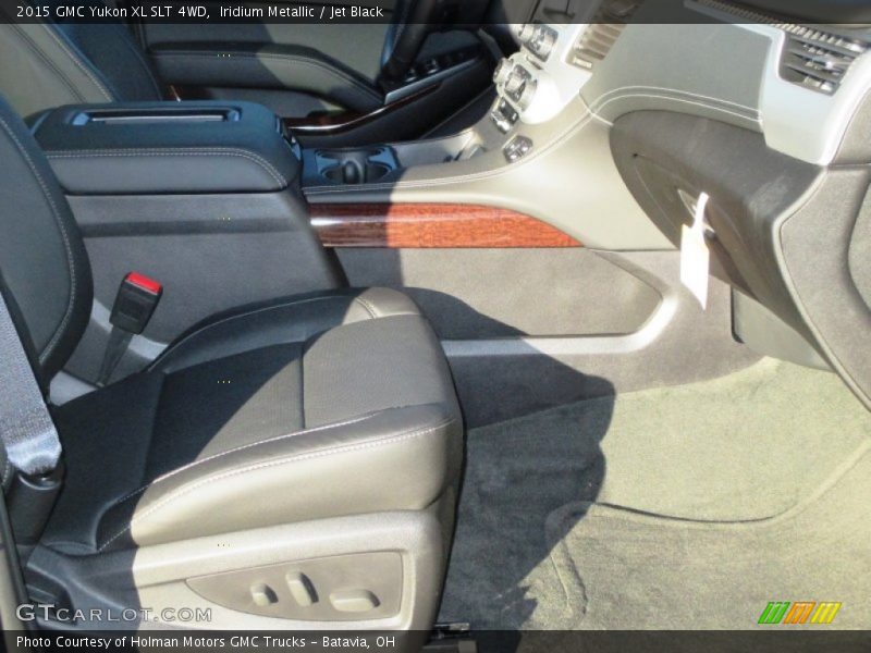 Iridium Metallic / Jet Black 2015 GMC Yukon XL SLT 4WD