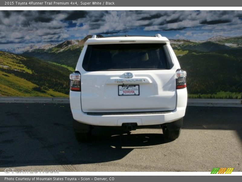 Super White / Black 2015 Toyota 4Runner Trail Premium 4x4