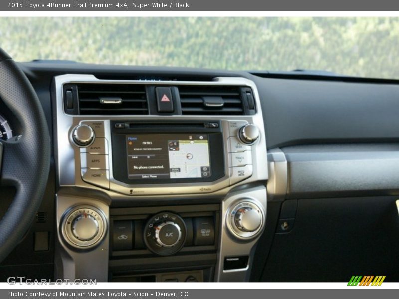 Super White / Black 2015 Toyota 4Runner Trail Premium 4x4