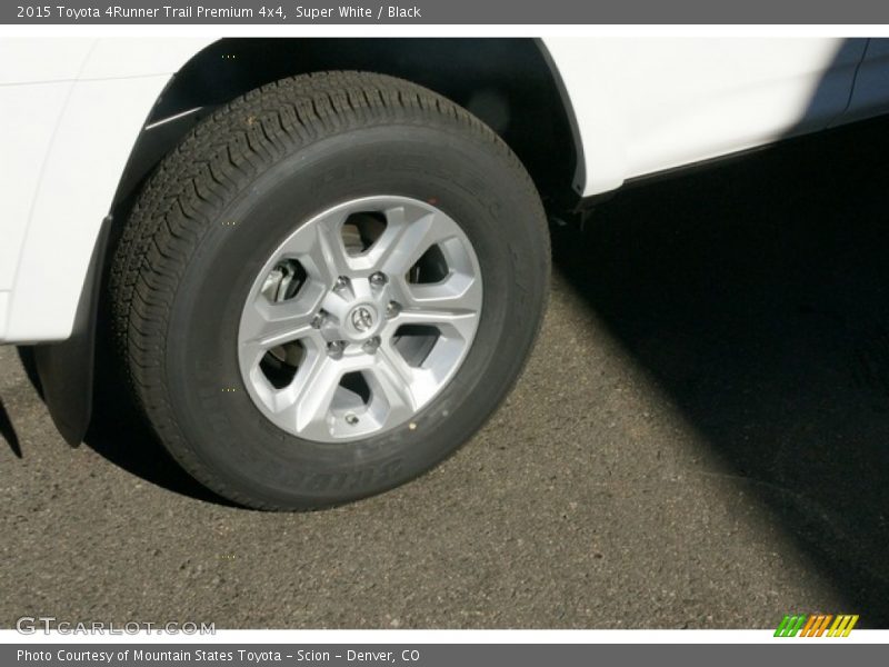 Super White / Black 2015 Toyota 4Runner Trail Premium 4x4