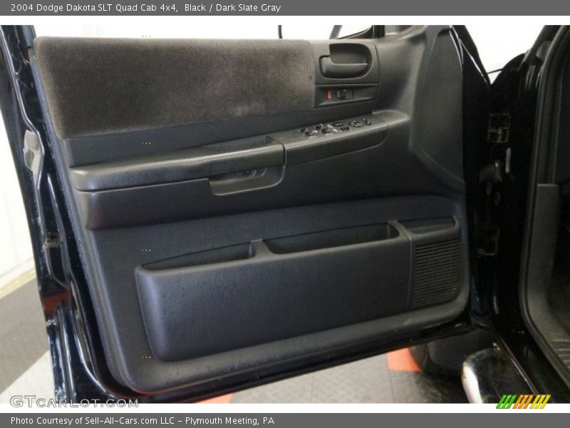 Black / Dark Slate Gray 2004 Dodge Dakota SLT Quad Cab 4x4