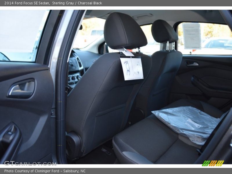 Sterling Gray / Charcoal Black 2014 Ford Focus SE Sedan
