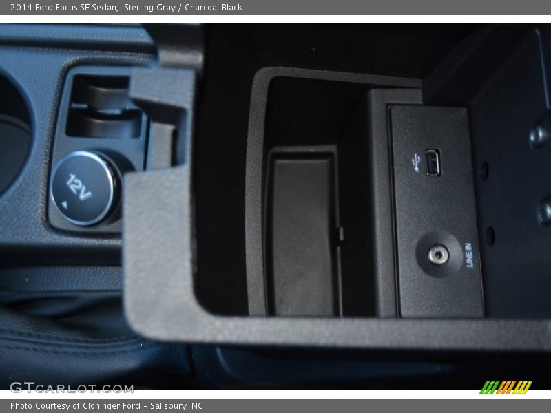 Sterling Gray / Charcoal Black 2014 Ford Focus SE Sedan
