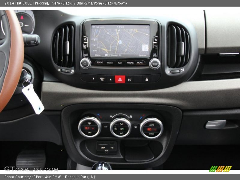 Nero (Black) / Black/Marrone (Black/Brown) 2014 Fiat 500L Trekking