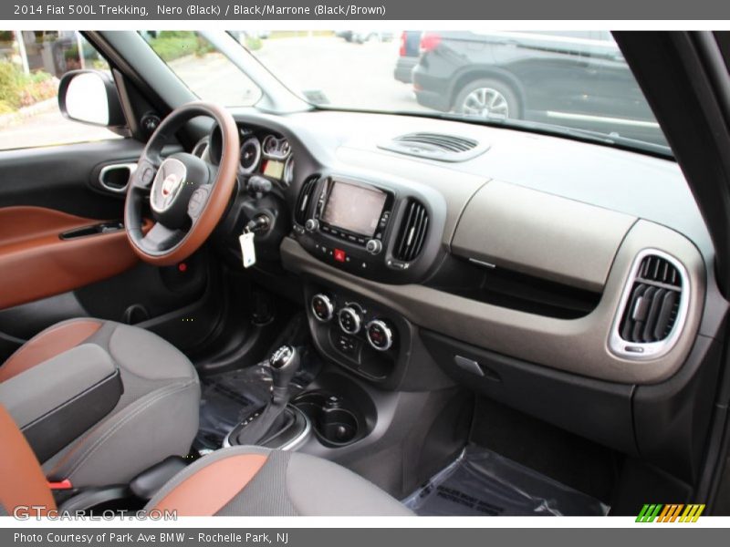 Dashboard of 2014 500L Trekking