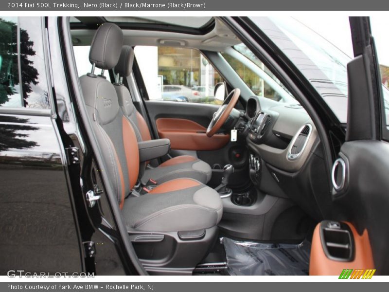 Nero (Black) / Black/Marrone (Black/Brown) 2014 Fiat 500L Trekking