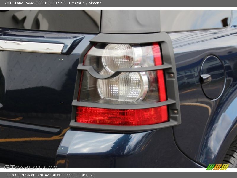 Baltic Blue Metallic / Almond 2011 Land Rover LR2 HSE