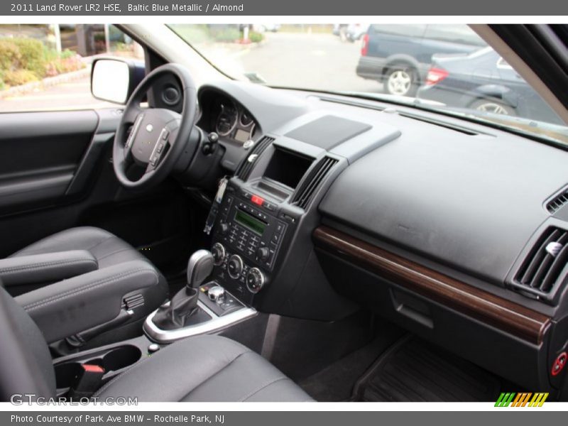 Baltic Blue Metallic / Almond 2011 Land Rover LR2 HSE