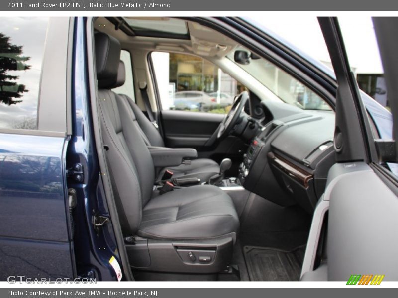 Baltic Blue Metallic / Almond 2011 Land Rover LR2 HSE