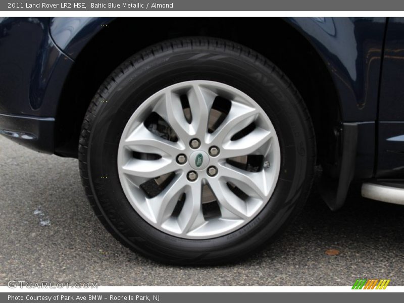 Baltic Blue Metallic / Almond 2011 Land Rover LR2 HSE