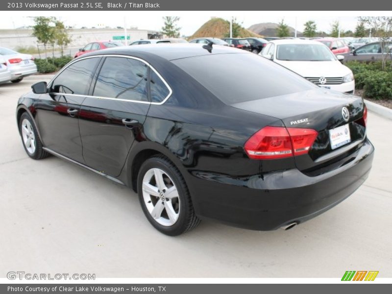 Black / Titan Black 2013 Volkswagen Passat 2.5L SE