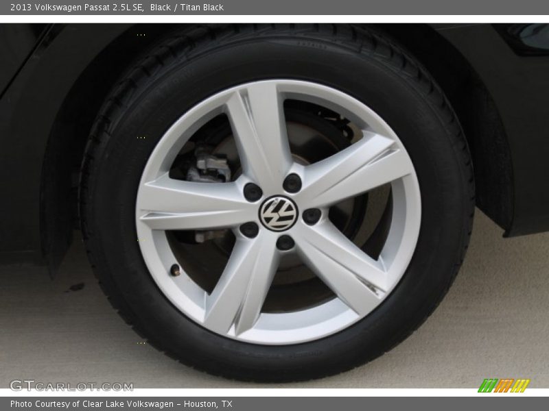 Black / Titan Black 2013 Volkswagen Passat 2.5L SE