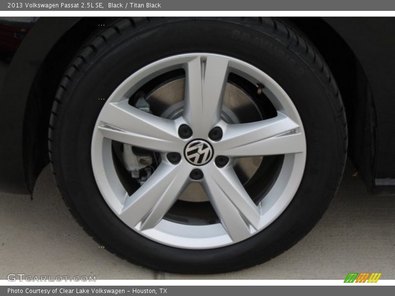 Black / Titan Black 2013 Volkswagen Passat 2.5L SE