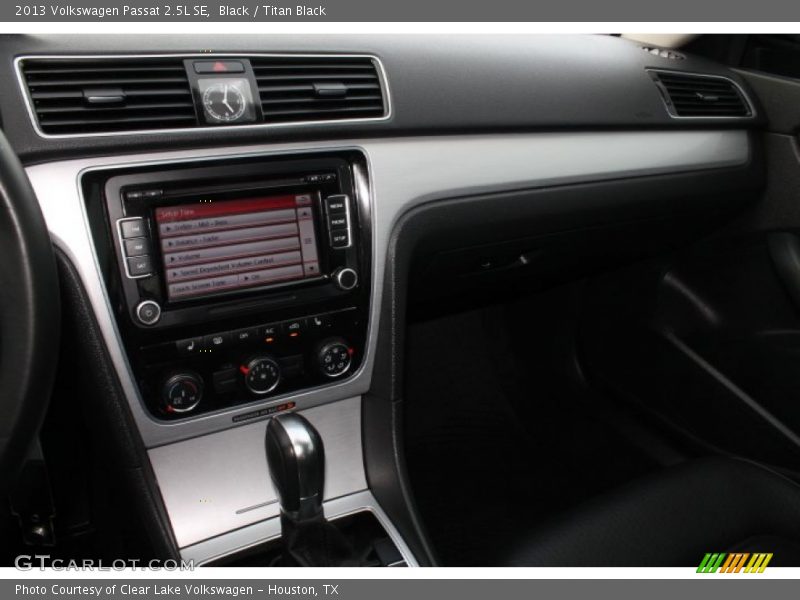 Black / Titan Black 2013 Volkswagen Passat 2.5L SE